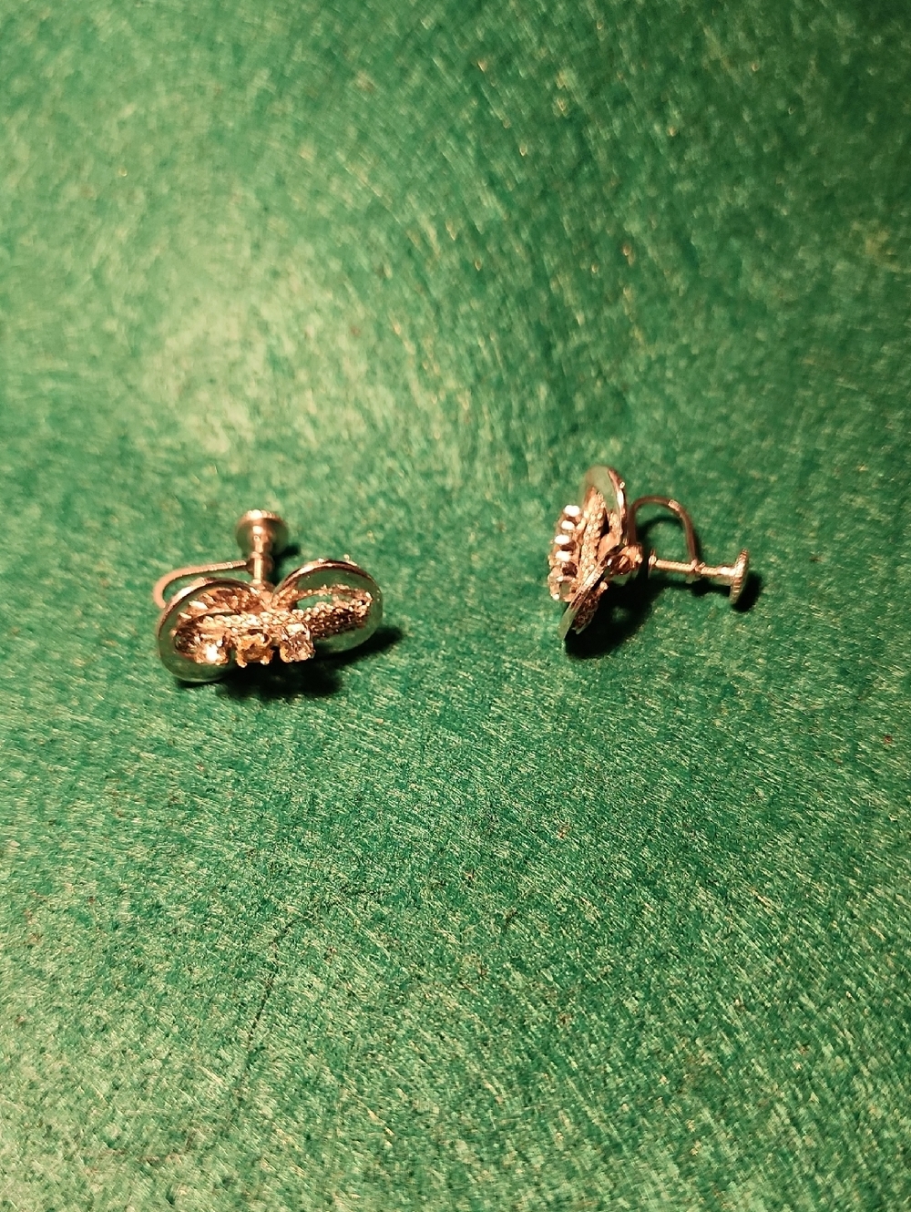 Vintage Silver-Tone Floral Screw-Back Earrings - Silver